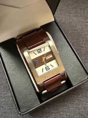 Fossil JR-9483 Brown Leather Cuff Watch
